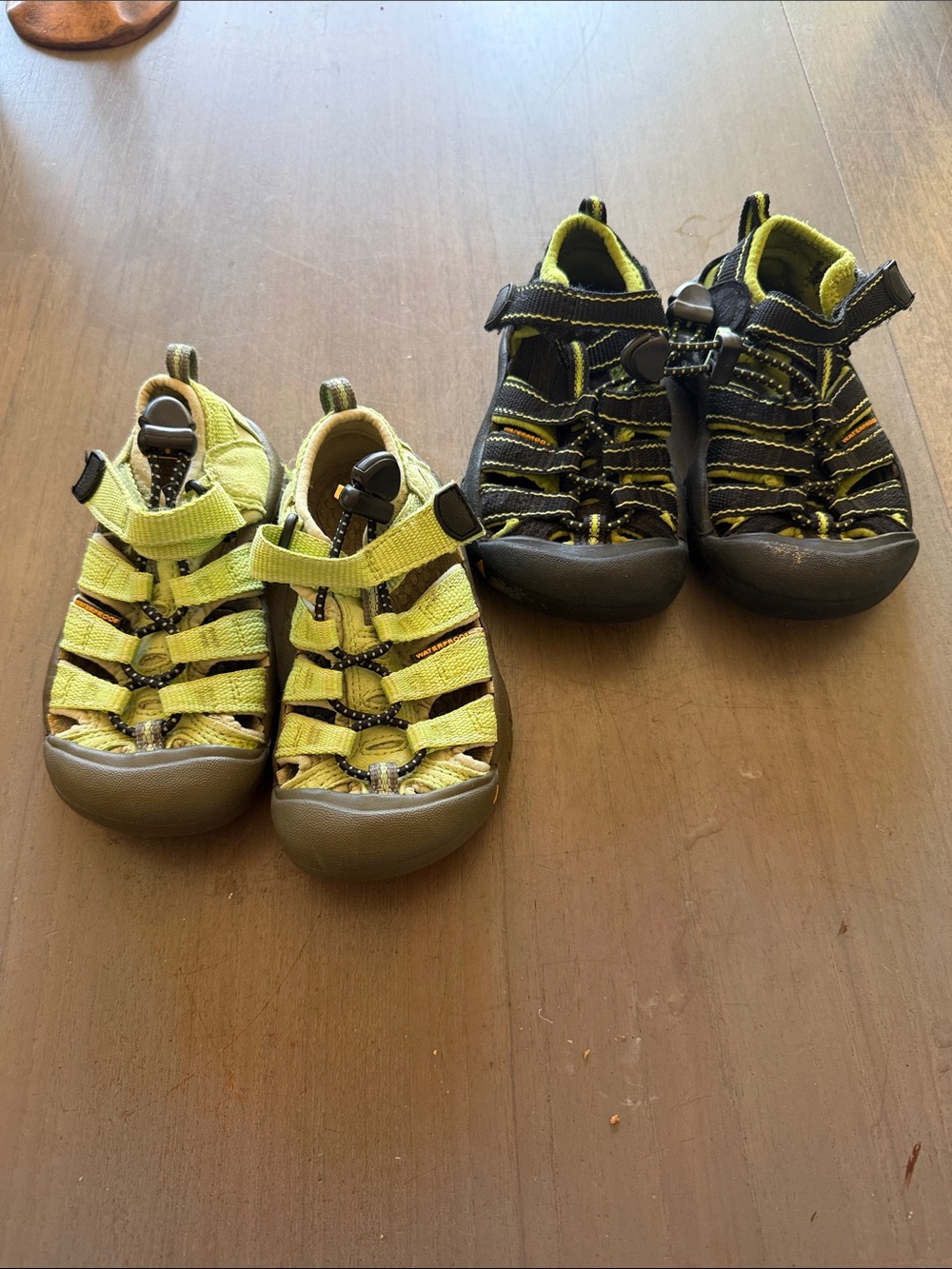 Keen Kids Yellow and Black Closed-Toe Outdoor Sandals